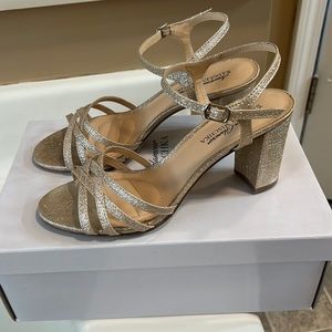 Badgley Mischka light gold sparkly heels